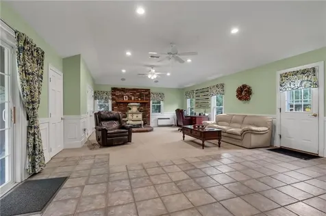 3 Douglas Circle Smithfield RI 02828