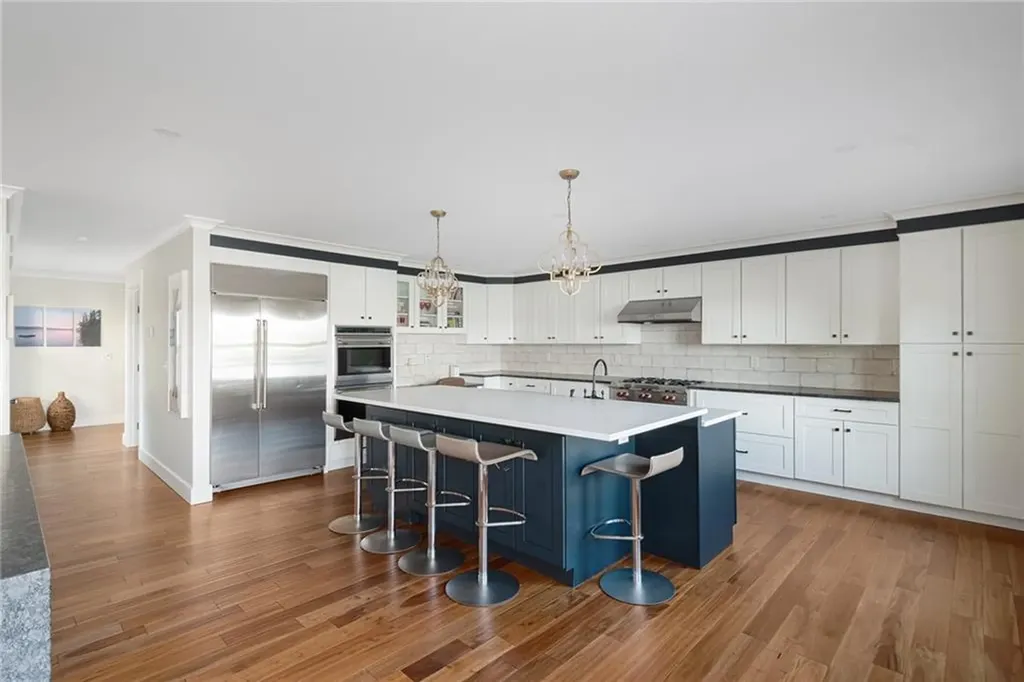 5 Hampden Street Barrington RI 02806