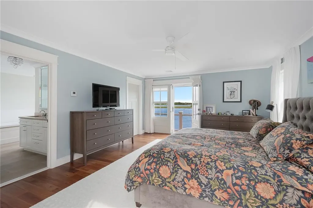 5 Hampden Street Barrington RI 02806