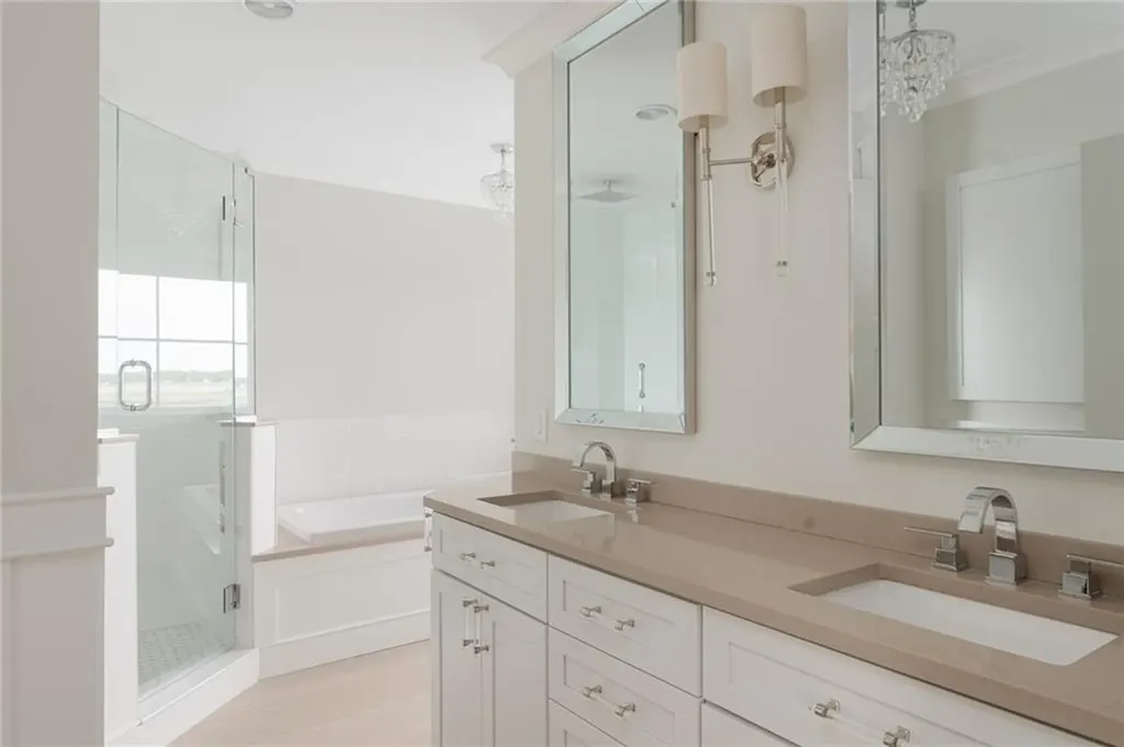 5 Hampden Street Barrington RI 02806