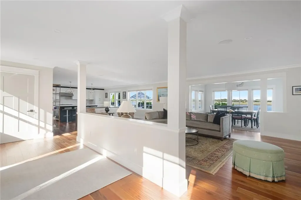 5 Hampden Street Barrington RI 02806