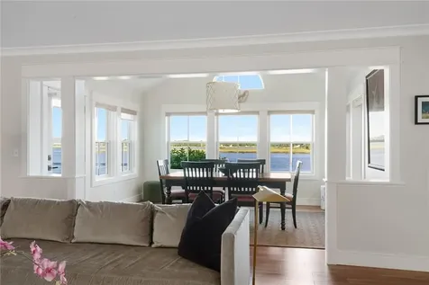 5 Hampden Street Barrington RI 02806