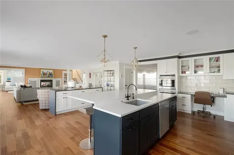 5 Hampden Street Barrington RI 02806
