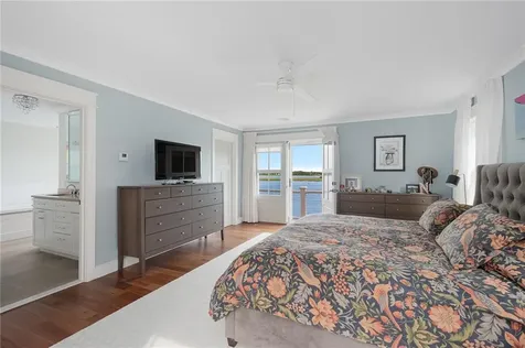 5 Hampden Street Barrington RI 02806