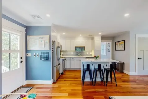 5 Hampden Street Barrington RI 02806