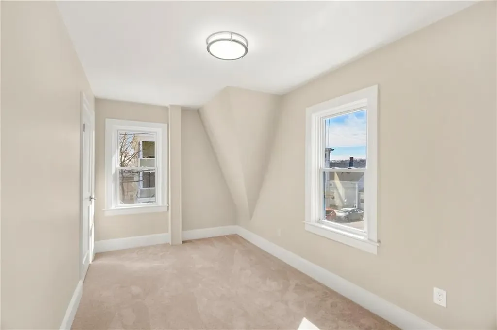15 Redfern Street North Providence RI 02911