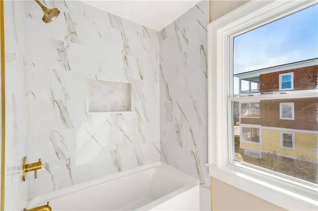 15 Redfern Street North Providence RI 02911