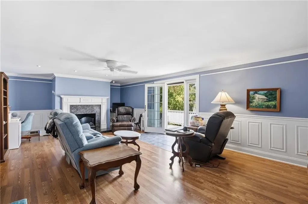 201 Randolph Avenue Tiverton RI 02878