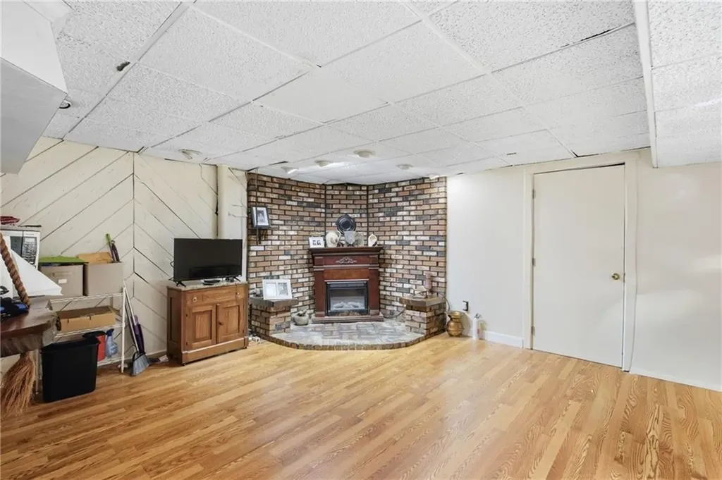 201 Randolph Avenue Tiverton RI 02878