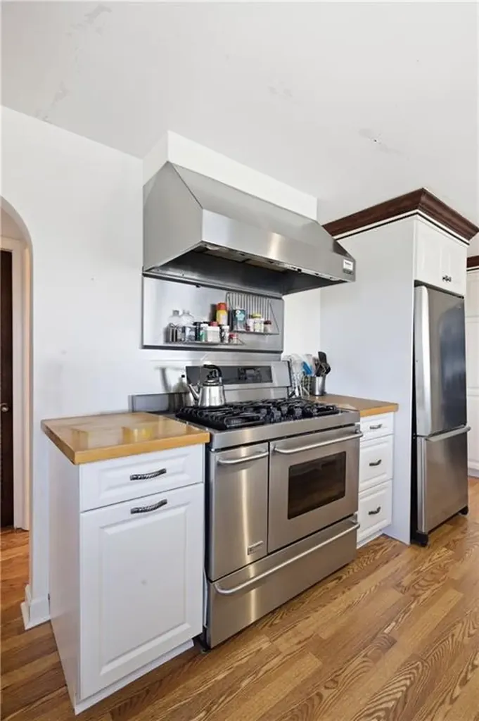201 Randolph Avenue Tiverton RI 02878