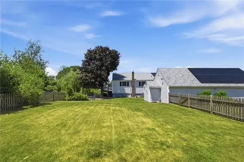 201 Randolph Avenue Tiverton RI 02878