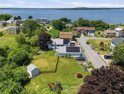201 Randolph Avenue Tiverton RI 02878