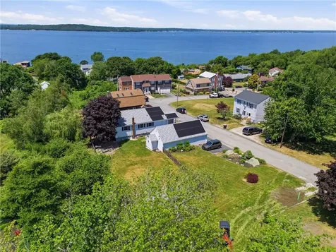 201 Randolph Avenue Tiverton RI 02878