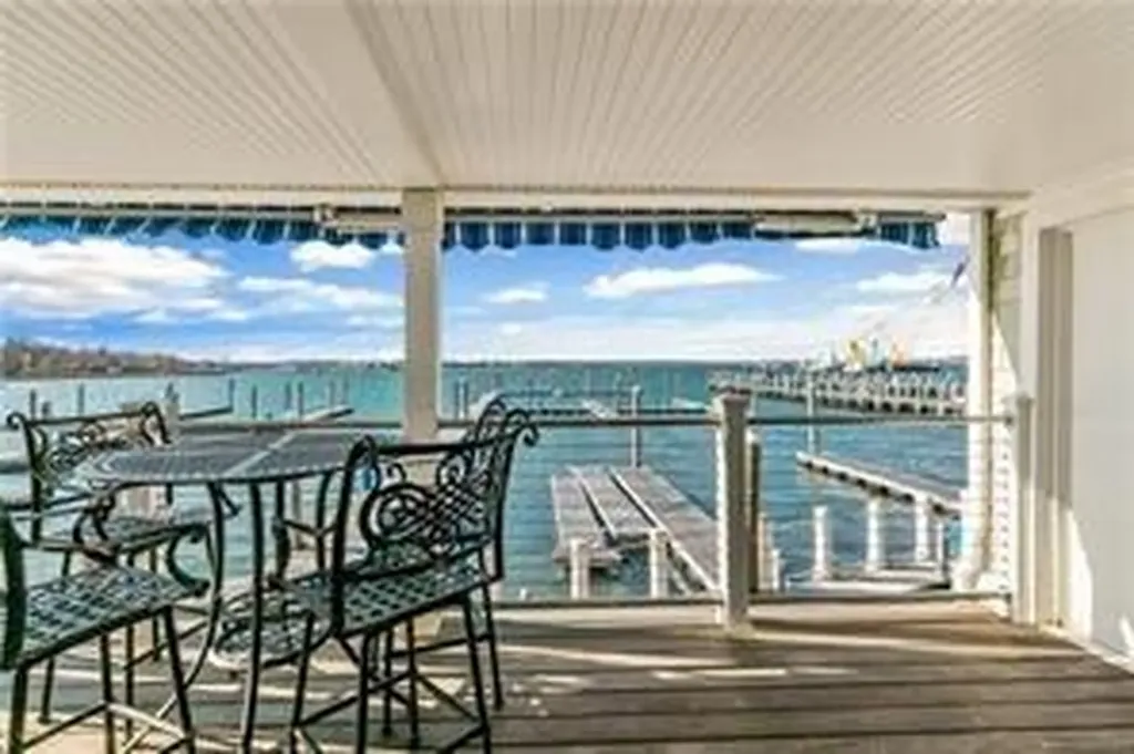 31 Coddinton Wharf Newport RI 02840