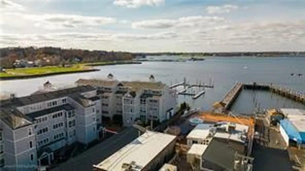 31 Coddinton Wharf Newport RI 02840