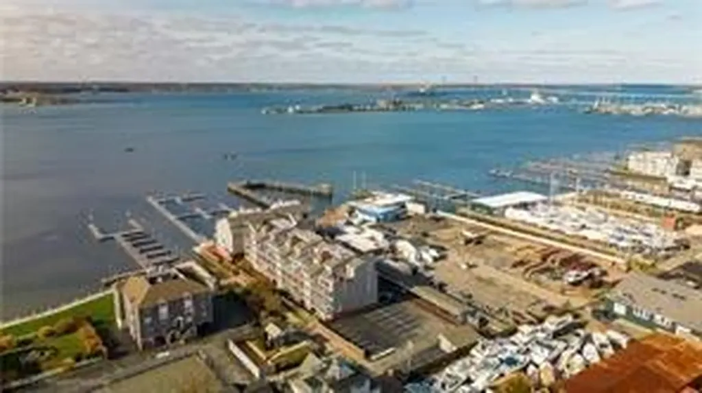 31 Coddinton Wharf Newport RI 02840