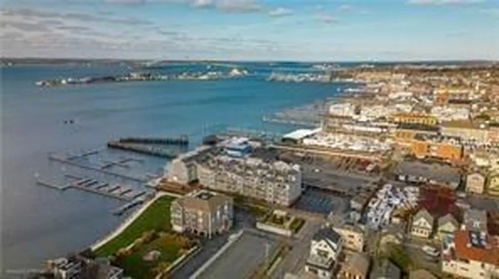 31 Coddinton Wharf Newport RI 02840