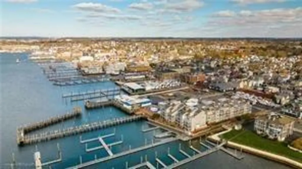 31 Coddinton Wharf Newport RI 02840