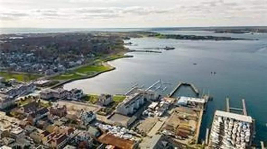 31 Coddinton Wharf Newport RI 02840