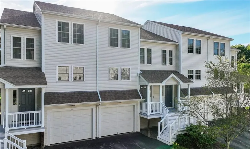 64 Red Brook Lane West Warwick RI 02893