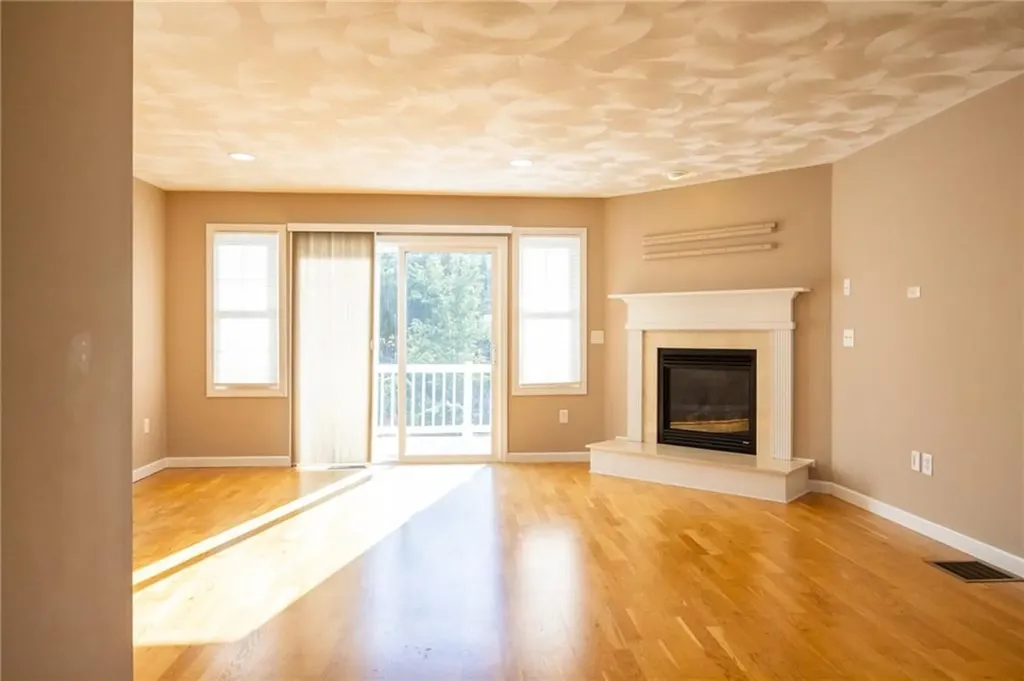 64 Red Brook Lane West Warwick RI 02893