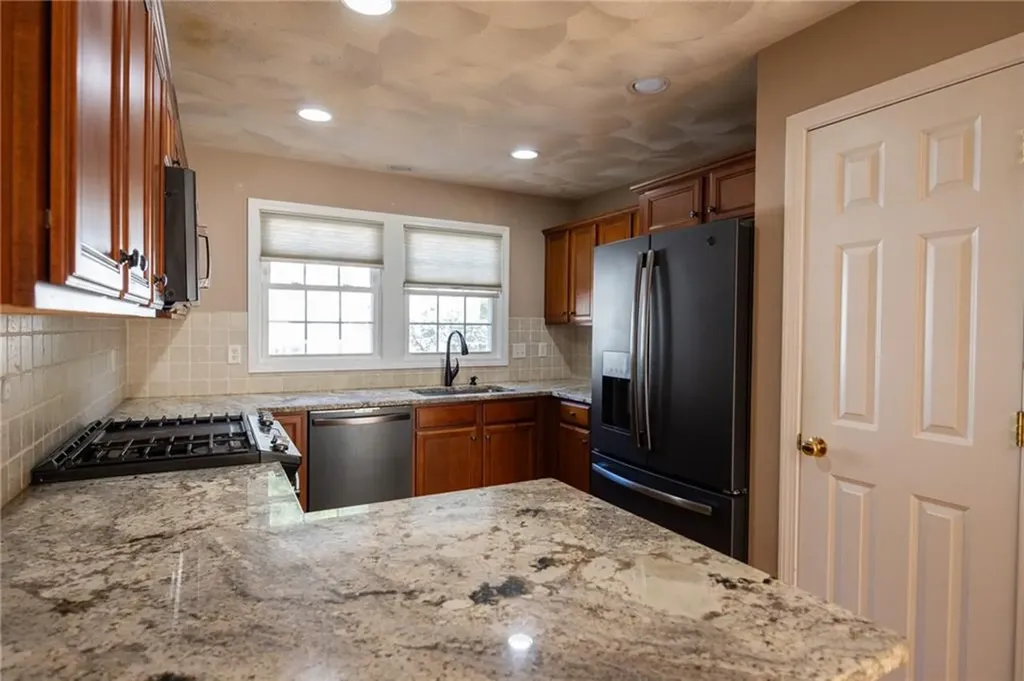 64 Red Brook Lane West Warwick RI 02893