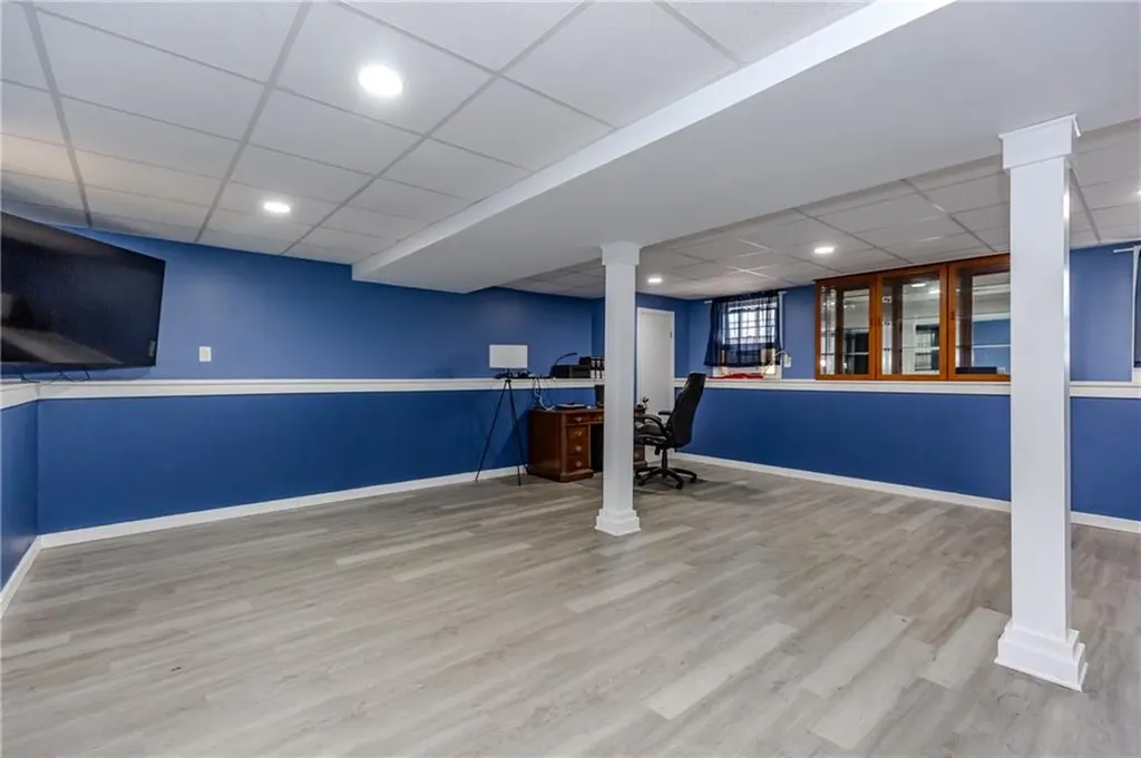 72 2nd Point Road Warwick RI 02889