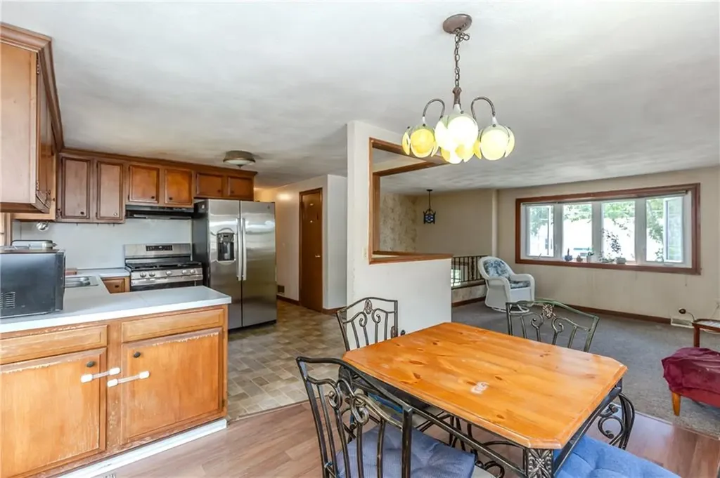 72 2nd Point Road Warwick RI 02889