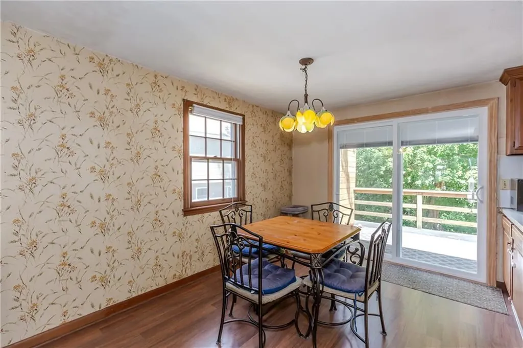 72 2nd Point Road Warwick RI 02889