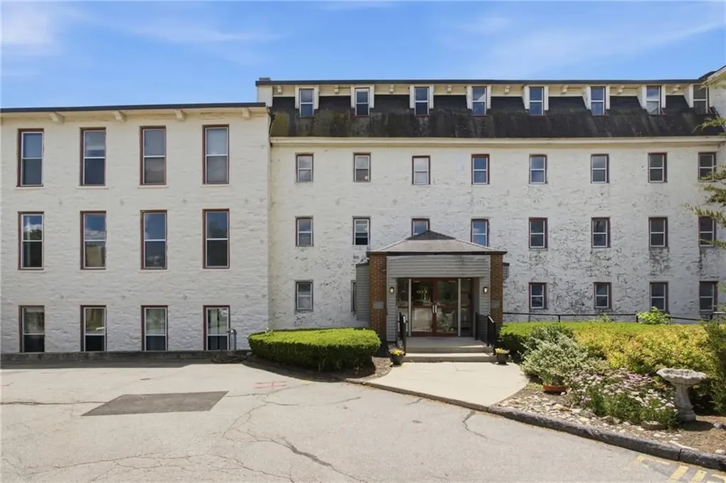 494 Woonasquatucket Avenue North Providence RI 02911