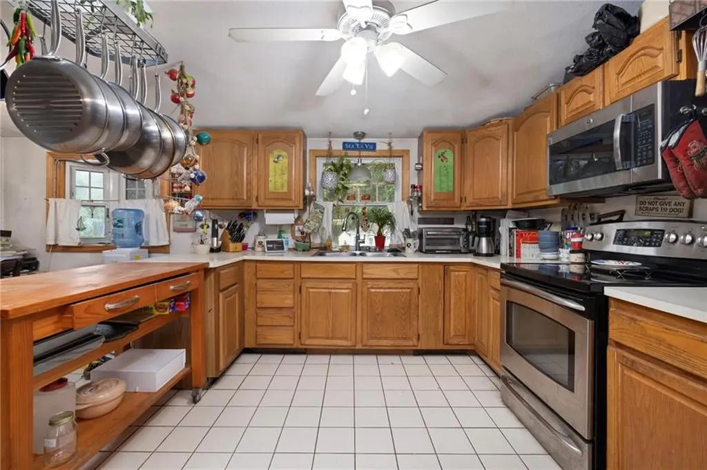 29 Weaver Road Johnston RI 02919