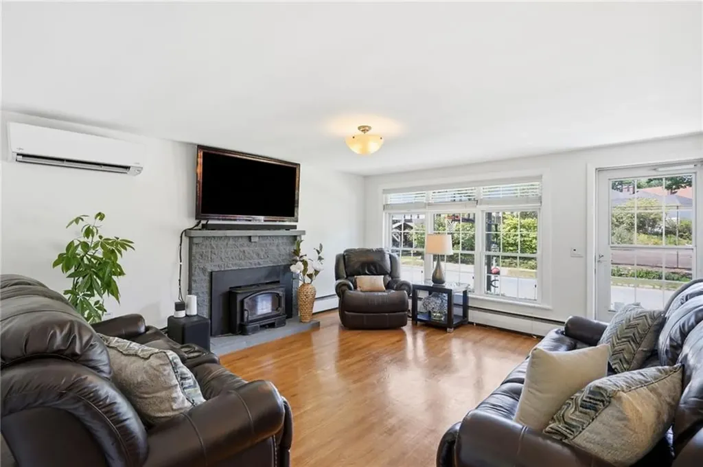 72 Fairweather Avenue Cranston RI 02910