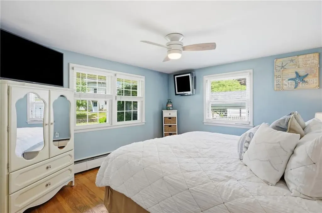 72 Fairweather Avenue Cranston RI 02910