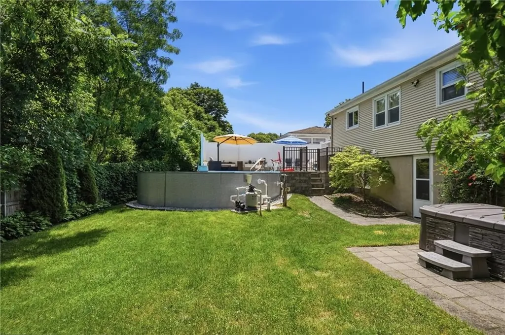 72 Fairweather Avenue Cranston RI 02910