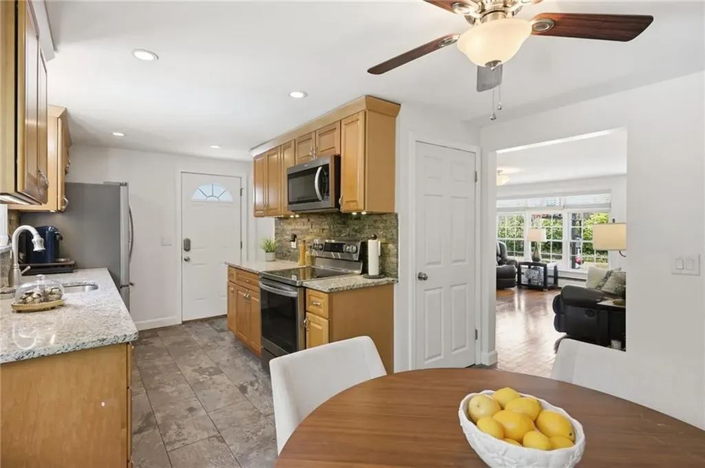 72 Fairweather Avenue Cranston RI 02910