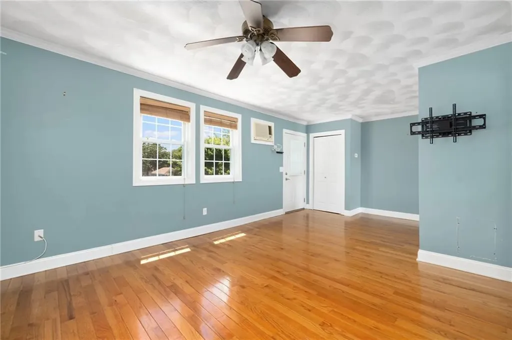 2799 Pawtucket Avenue East Providence RI 02914
