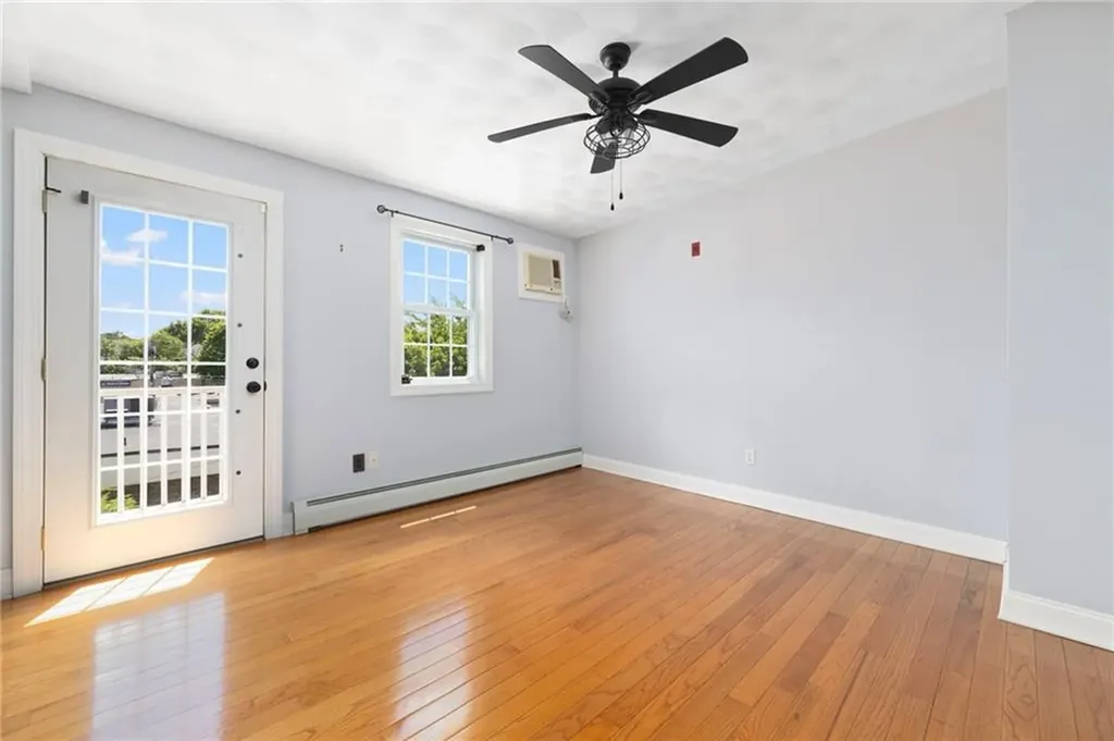 2799 Pawtucket Avenue East Providence RI 02914
