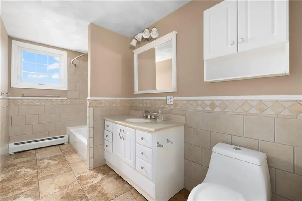 2799 Pawtucket Avenue East Providence RI 02914