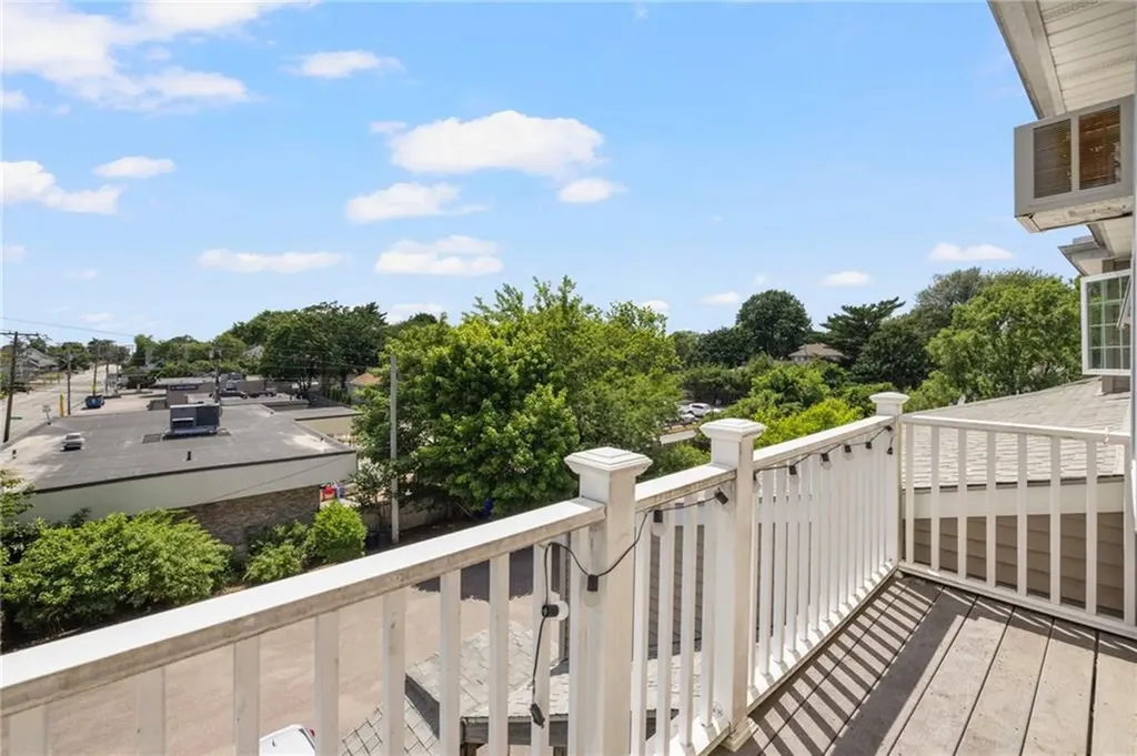 2799 Pawtucket Avenue East Providence RI 02914