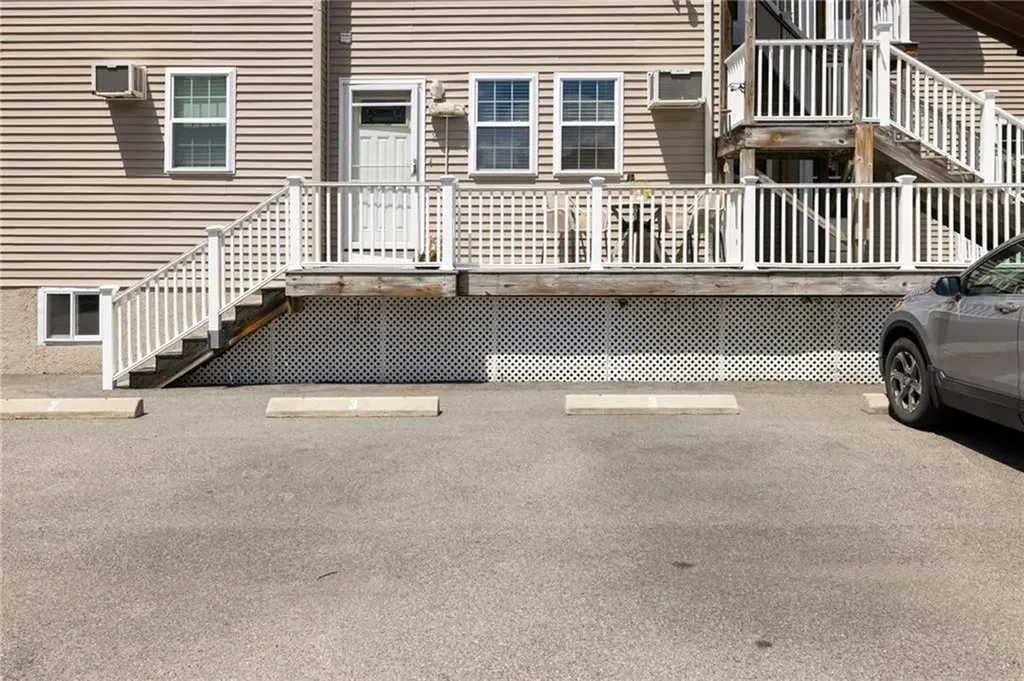 2799 Pawtucket Avenue East Providence RI 02914