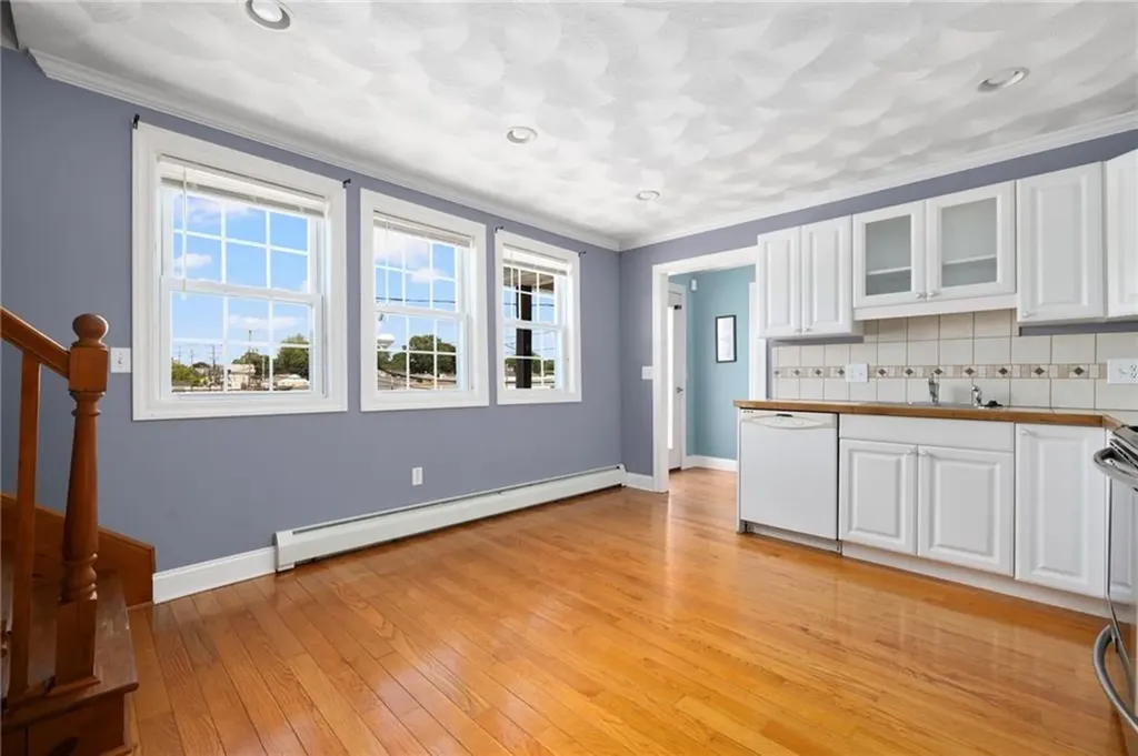 2799 Pawtucket Avenue East Providence RI 02914