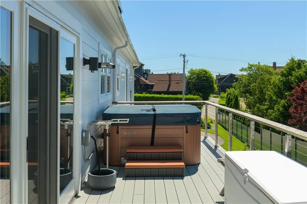 592 Tuckerman Avenue Middletown RI 02842