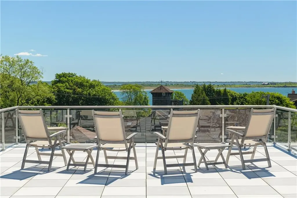 592 Tuckerman Avenue Middletown RI 02842