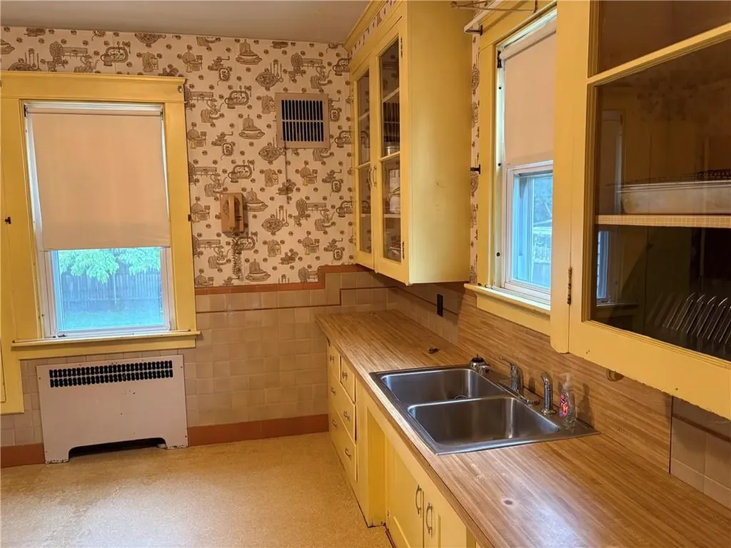 55 Stevens Road Cranston RI 02910