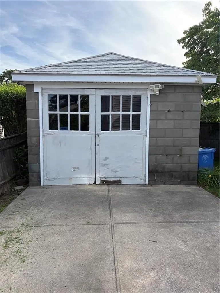 55 Stevens Road Cranston RI 02910