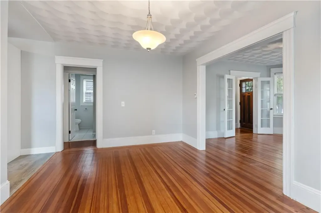 153 Irving Avenue Providence RI 02906