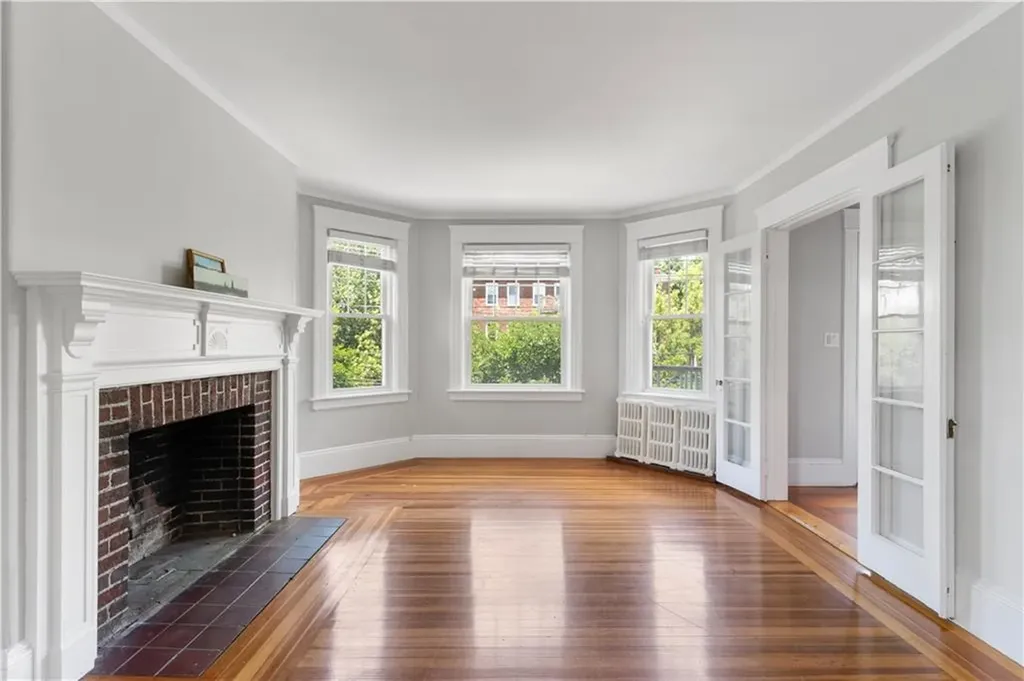 157 Irving Avenue Providence RI 02906