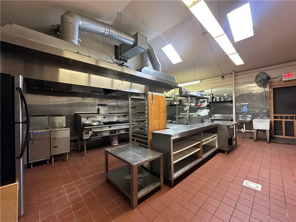 633 Charles Street Providence RI 02904