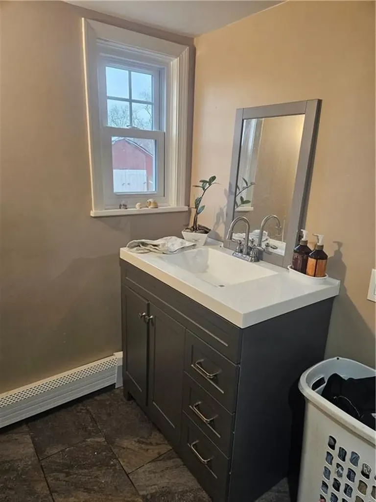 241 Cornell Road Tiverton RI 02878
