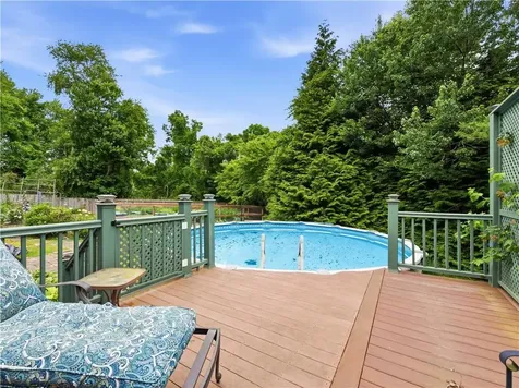 68 Captains Circle Tiverton RI 02878